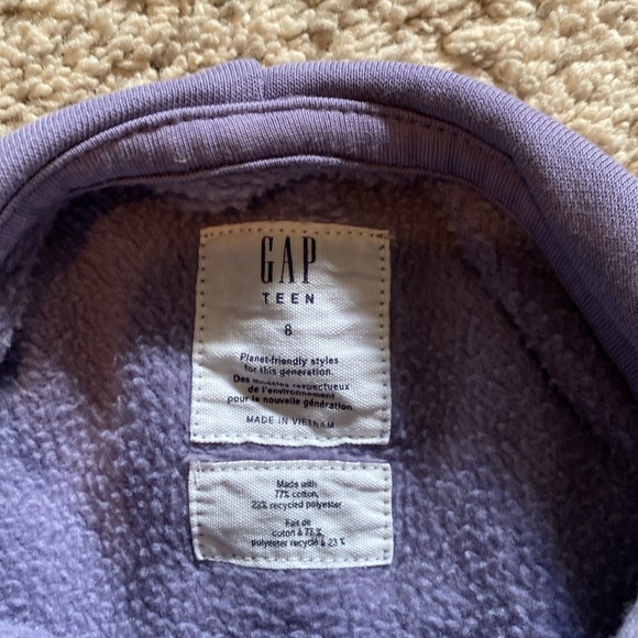 Girls purple Gap sweatshirt - Picture 4 of 4